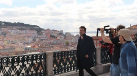 Sercem i duszą w Lizbonie LIFESTYLE, Muzyka - Stolica Portugalii stała się inspiracją dla najnowszej piosenki zespołu Heart & Soul – „Lisbon” oraz tłem dla promującego ją teledysku. Oprócz popularnych miejsc Lizbony pokazano w nim również urzekające portugalskie wybrzeże. Klip można już obejrzeć na YouTube.