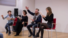 W świecie węgierskiego dramatu LIFESTYLE, Teatr - Dramaturgia węgierska, zwłaszcza współczesna, cieszy się w Polsce niemałym powodzeniem. W tym roku na miłośników madziarskiego teatru czeka cykl czytań performatywnych „TEATR.HU” oraz niedawno wydana antologia „Wróg ludu i inne dramaty węgierskie”.