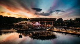 Premiera nowych, innowacyjnych struktur Neptunsa na festiwalu Tommorowland LIFESTYLE, Muzyka - Neptunus, firma specjalizująca się w dostarczniu tymczasowych konstrukcji na eventy, zaprezentowała swoje najnowsze, innowacyjne rozwiązanie – Salacia – podczas festiwalu muzycznego Tomorrowland.