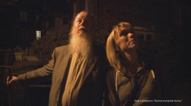 CZY TY BOISZ SIĘ DUCHÓW? Paranormalny przewodnik po Wyspach Brytyjskich LIFESTYLE, Film - Serial ,,Słynne brytyjskie duchy” prowadzi śladem tego, co skrywa się w ciemności, mroczne i przerażające.