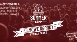 Kształt Wody w bezpłatnym kinie pod chmurką w Wola Parku LIFESTYLE, Film - Film „Kształt Wody” reż. Guillermo del Toro to baśń dla dorosłych, której akcja rozgrywa się u szczytu zimnej wojny, w Stanach Zjednoczonych około roku 1962. Główne bohaterki dowiadują się o prowadzonym tajnym eksperymencie, który zaważyć może na przyszłych losach świata.