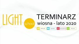 Szkoła Lightschool - semestr wiosna - lato 2020 LIFESTYLE, Teatr - Lightschool to marka stworzona w roku 2010 po to, żeby upowszechniać wiedzę oraz zbudować i wprowadzać na rynek wysoko wykwalifikowaną grupę osób mogących pracować z powodzeniem na różnych stanowiskach związanych z szeroko pojętą branżą sceniczną.